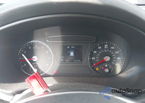 2019 Kia Sorento 2.4L L из США, поврежденный, VIN 5XYPG4A32KG581718